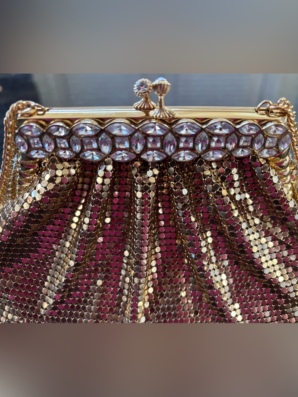 Vintage Whiting & Davis Gold Mesh Clutch โ Excellent, Almost New Condition